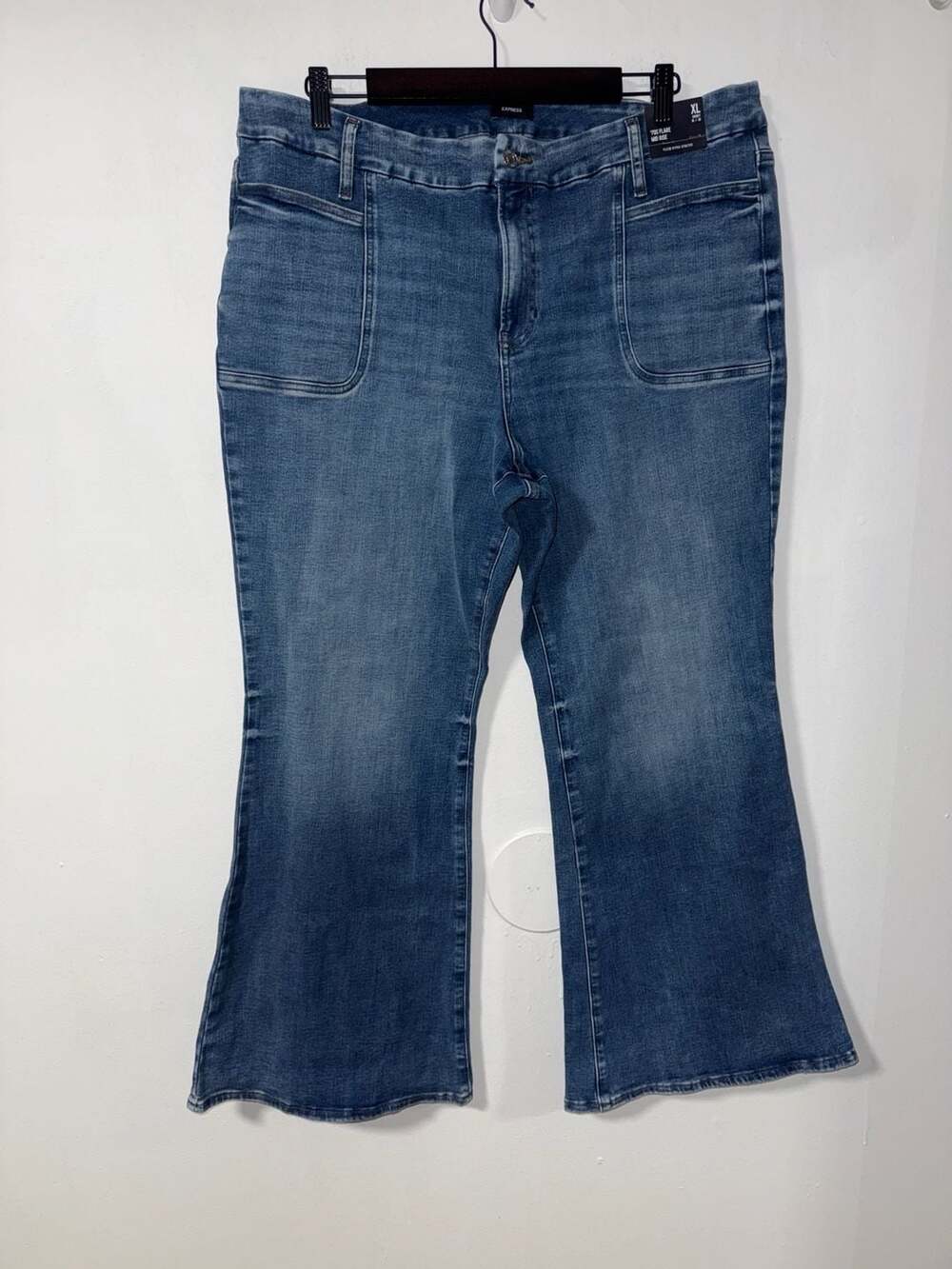 Express 70s Flare Mid Rise Flexx Hyper Stretch Jeans Size XL Short 18/20 NWT